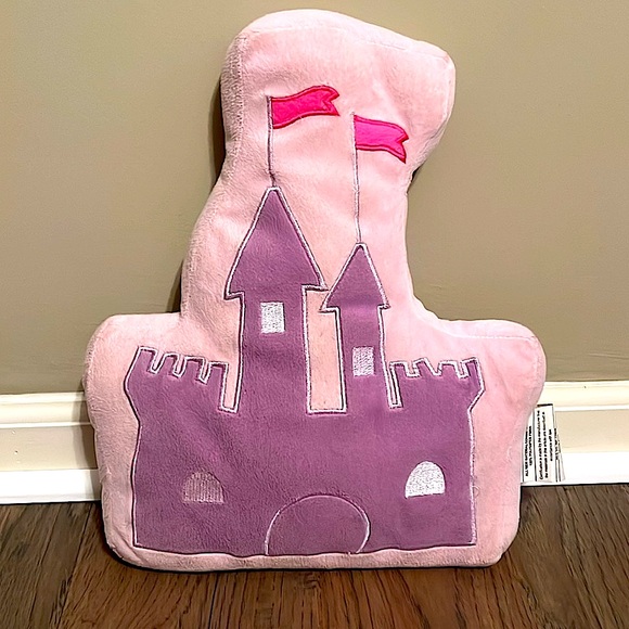 Princess Bedroom Accessories in Pink and White - Picture 8 of 16